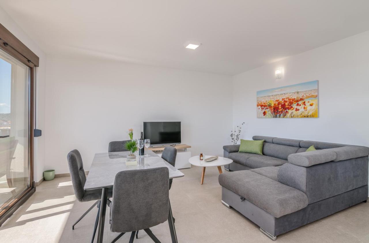 Apartments Sunrise Krk Крк Екстер'єр фото